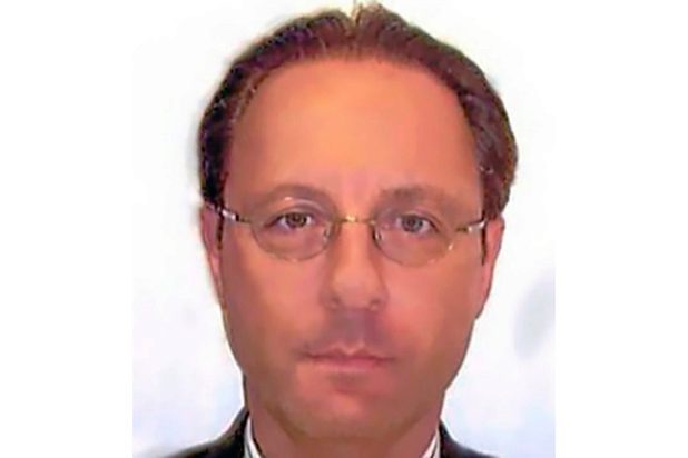 Denuncian que Sergio Krsnik Castelló, cónsul español en Bogotá, se fugó tras accidente de tránsito