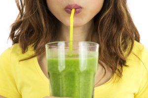 Revitaliza tu cuerpo con este néctar de sábila y clorofila