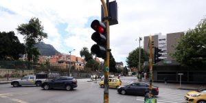 Procuraduría pide suspender contrato de semaforización de Bogotá