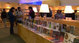 En la Feria se pueden adoptar libros