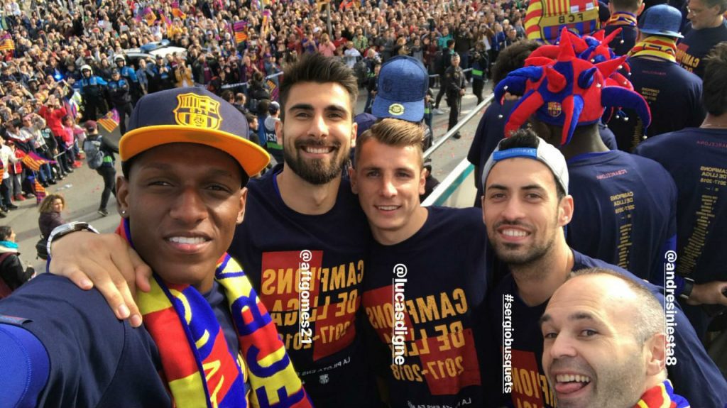 Así celebra Yerry Mina su título con el Barcelona