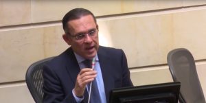 Cepeda radica hoy el proyecto de las 16 curules de paz en la Cámara