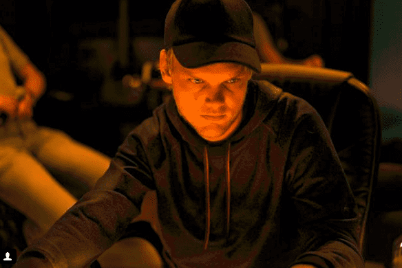 Por esta razón, aseguran que DJ Avicii se suicidó