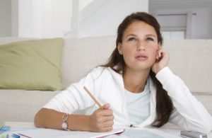 ¿Es más rentable estudiar inglés o hacer un post grado? Smart se lo cuenta