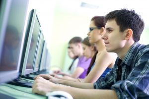 ¿Qué hacen las redes sociales y los motores de búsqueda con tus datos?