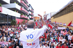 Humberto cerró campaña en ‘La Calle’