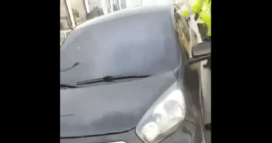 Huir en reversa y agredir a las policías: mujer y evitar riesgo contra Uber y El Dorado