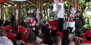 De la Calle propone ‘cadena perpetua’ para agresores de menores