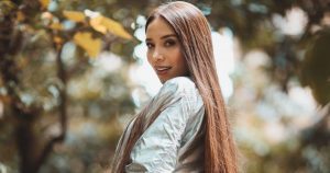 Luisa Fernanda W se lanzará como cantante de regimiento junto a su novio