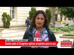 Santos pide al Congreso agilizar trámite de proyectos de ley para implementación de paz