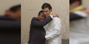 El homenaje de la familia presidencial a los empleados de la Casa de Nariño