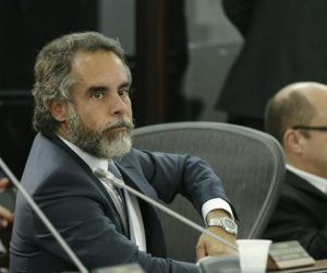¿Y los malos son los que se fueron para el CD y abandonaron la paz?”: Armando Benedetti