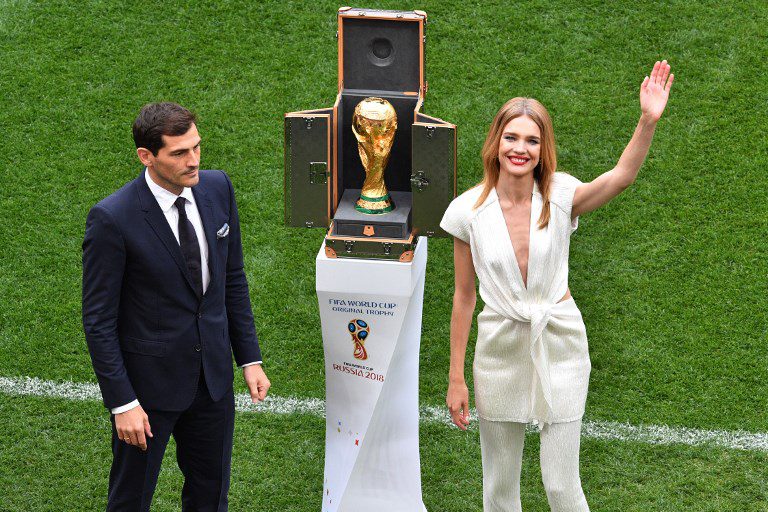 Natalia Vodiánova, la modelo que opacó a Iker Casillas en la inauguración del Mundial