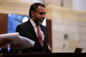 “Somos muy pocos los que quedamos con la paz”: Armando Benedetti
