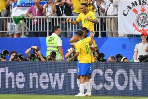 Brasil pasa a cuartos de final dejando a México en el camino