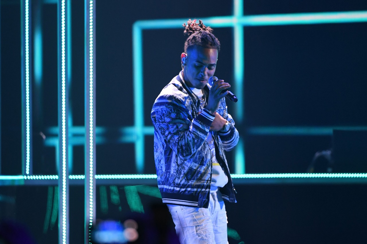  CORAL GABLES, FL - 06 de julio: Ozuna se presenta en el escenario durante 