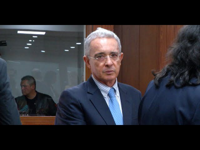 ¿Presentó o no la renuncia el senador Álvaro Uribe?