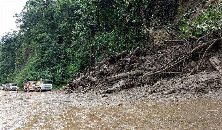 Ministra de transporte espera que vía al Llano se reabra el viernes