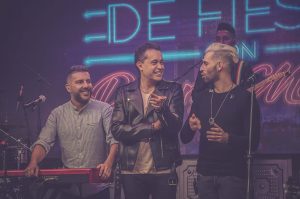 ¿Cómo les vas a los de Alkilados tratando de conquistar? Así son sus extraños piropos