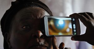Un examen de la vista podría predecir el Alzheimer