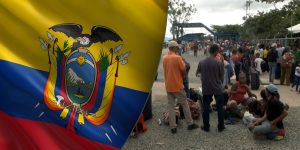 Maduro pide a venezolanos que «dejen de lavar baños» en el exterior y vuelvan a su país