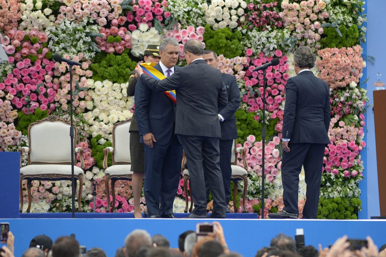 El mal clima destruyó escenario en discurso de Duque y espantó a los invitados