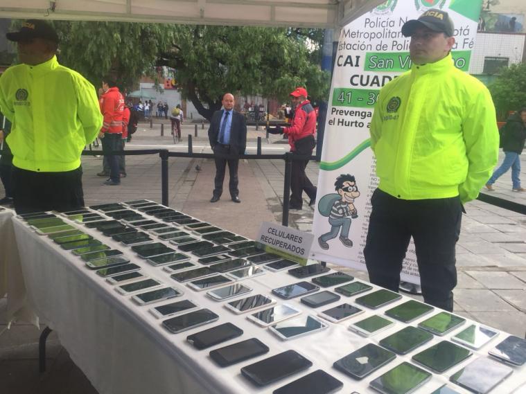 ‘Entregatón’ de celulares hurtados en Bogotá