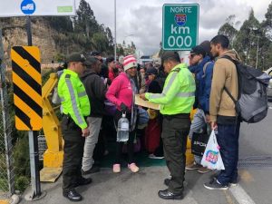 Ecuador suspendió exigencia de pasaporte a venezolanos