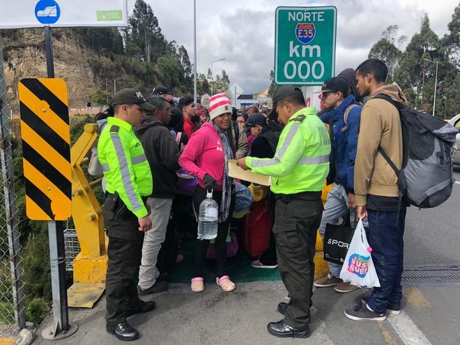 Ecuador suspendió exigencia de pasaporte a venezolanos