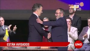 Con aviso de página, Ernesto Macías confrontó el Gobierno Santos