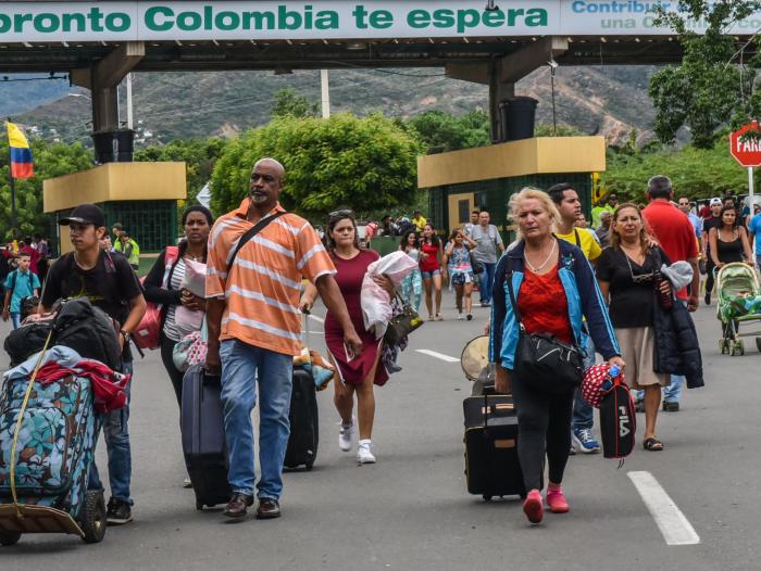 Inicia deportación de 167 venezolanos que buscaban llegar a Santa Marta de manera irregular