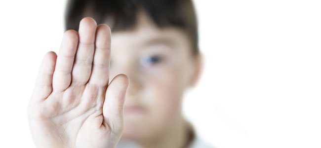 Espantoso caso de profesor que habría abusado de niño de 6 años dentro de un colegio