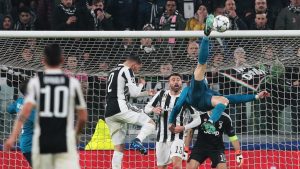 El gol de chilena que Cristiano le marcó a la Juve, elegido como el mejor de la temporada