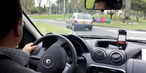 conductor de Uber niega servicio