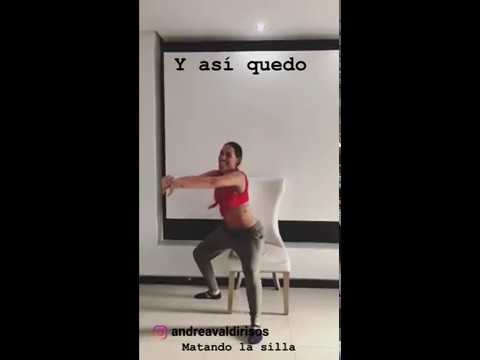 ¡Casi se desnuca! Andrea Valdiri se dio tremendos golpes por hacer una coreografía