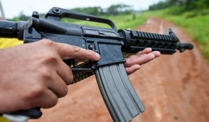 Varias armas de fuego se encontraron en vivienda donde cuidaban niños en Bogotá