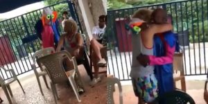 Sorpresa del tino Asprilla al Pibe Valderrama en su cumpleaños