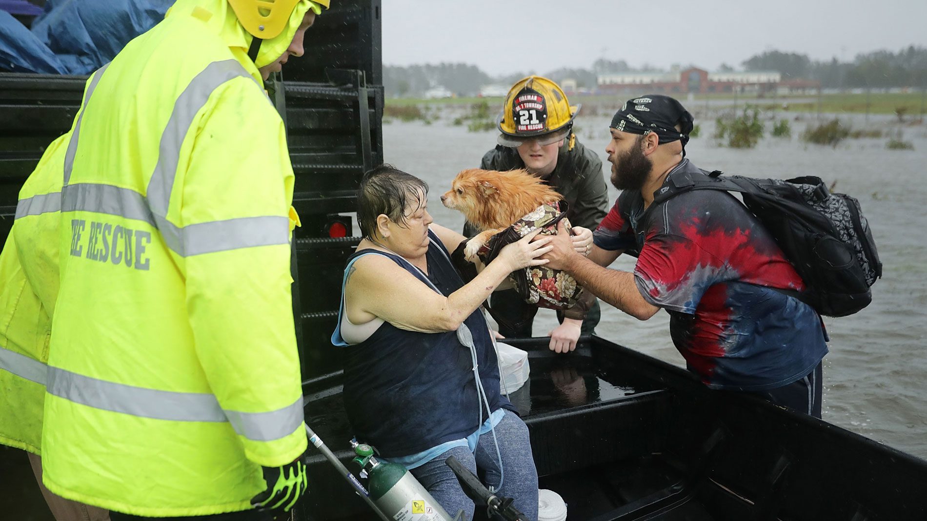‘Florence’ continúa su avance por EEUU, ya como tormenta tropical