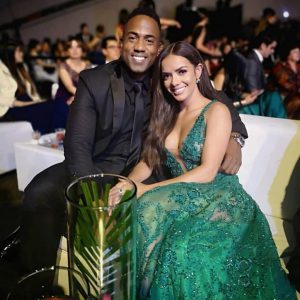 Elianis Garrido y Violeta Bergonzi en los Premios TV y Novelas
