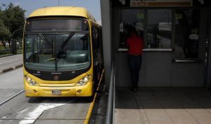 Piden suspender de nuevo la licitación de buses de TransMilenio