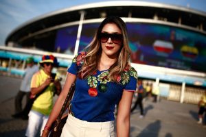Conoce a un hombre que tiene que enamorarse de Daniela Ospina