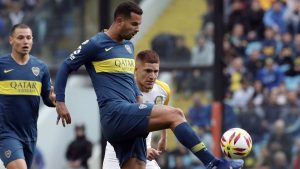 Representante de Cardona se va en contra del DT de Boca