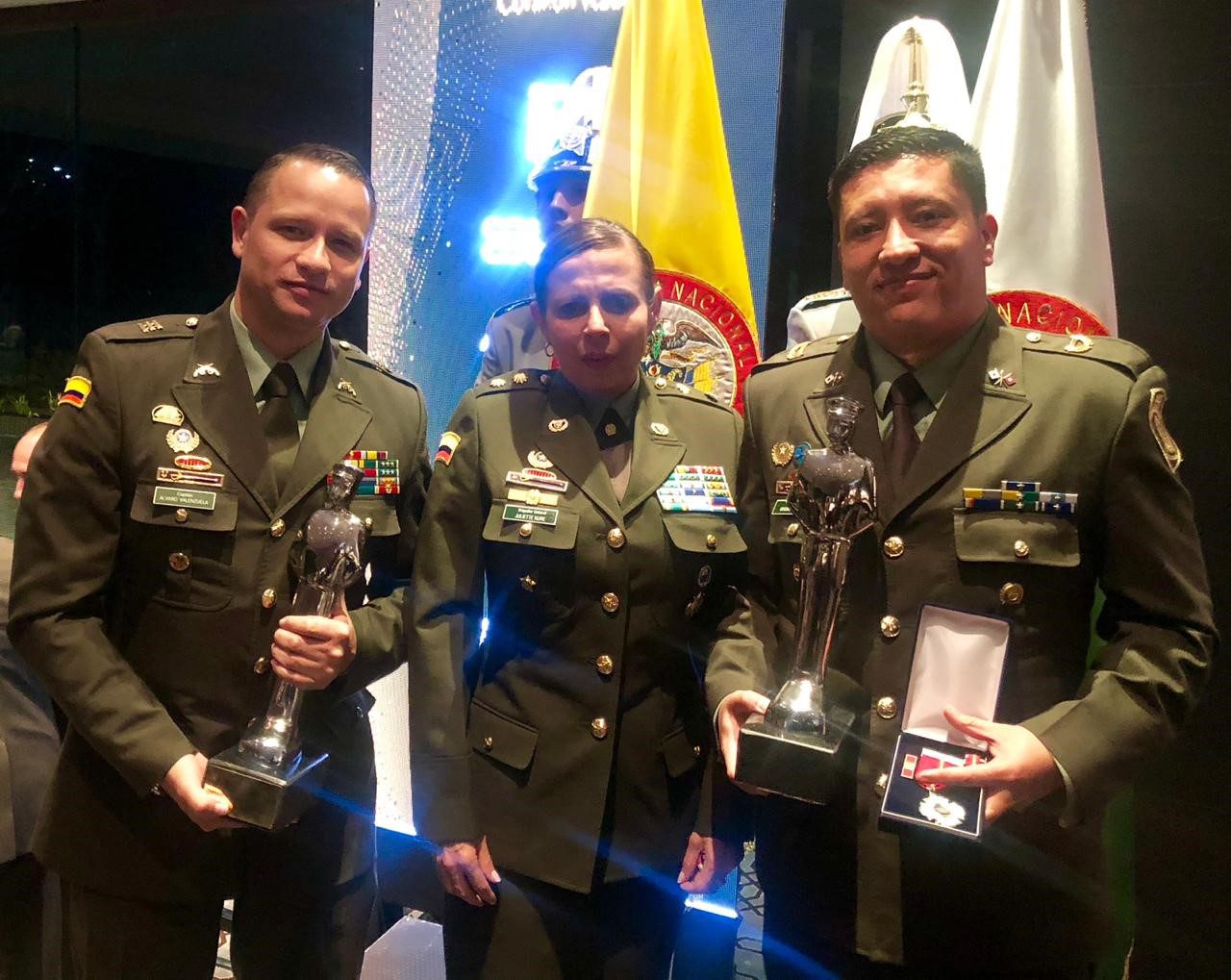 Los mejores policías del país fueron condecorados por su gran labor