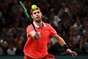 Khachanov sorprende a Djokovic en la final de París-Bercy