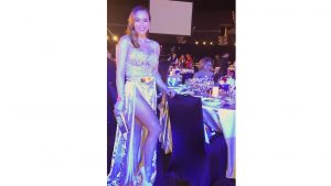 Lina Tejeiro lució sensual vestido y aseguró que no llevaba ropa interior