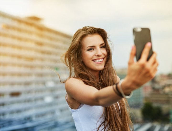 Selfi, meme y otras nuevas palabras aceptadas por la Real Academia Española