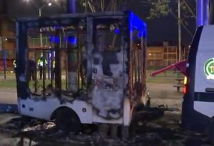 CAI móvil fue incinerado en Engativá, Bogotá