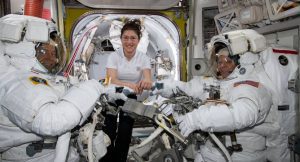 Nasa cancela primera caminata espacial femenina por falta de trajes de la ‘talla’ correcta