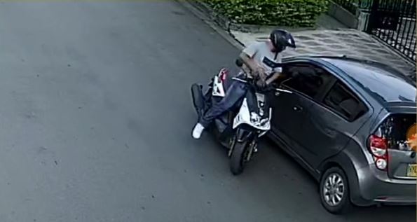 Localizan moto del actor del robo a conductor de carro en Cali