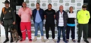 Presentan en Fiscalía a 5 mineros acusados de 4 delitos en Segovia